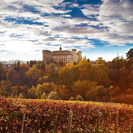 La Rocca Di Efisio Aparthotel Costigliole d'Asti Ngoại thất bức ảnh