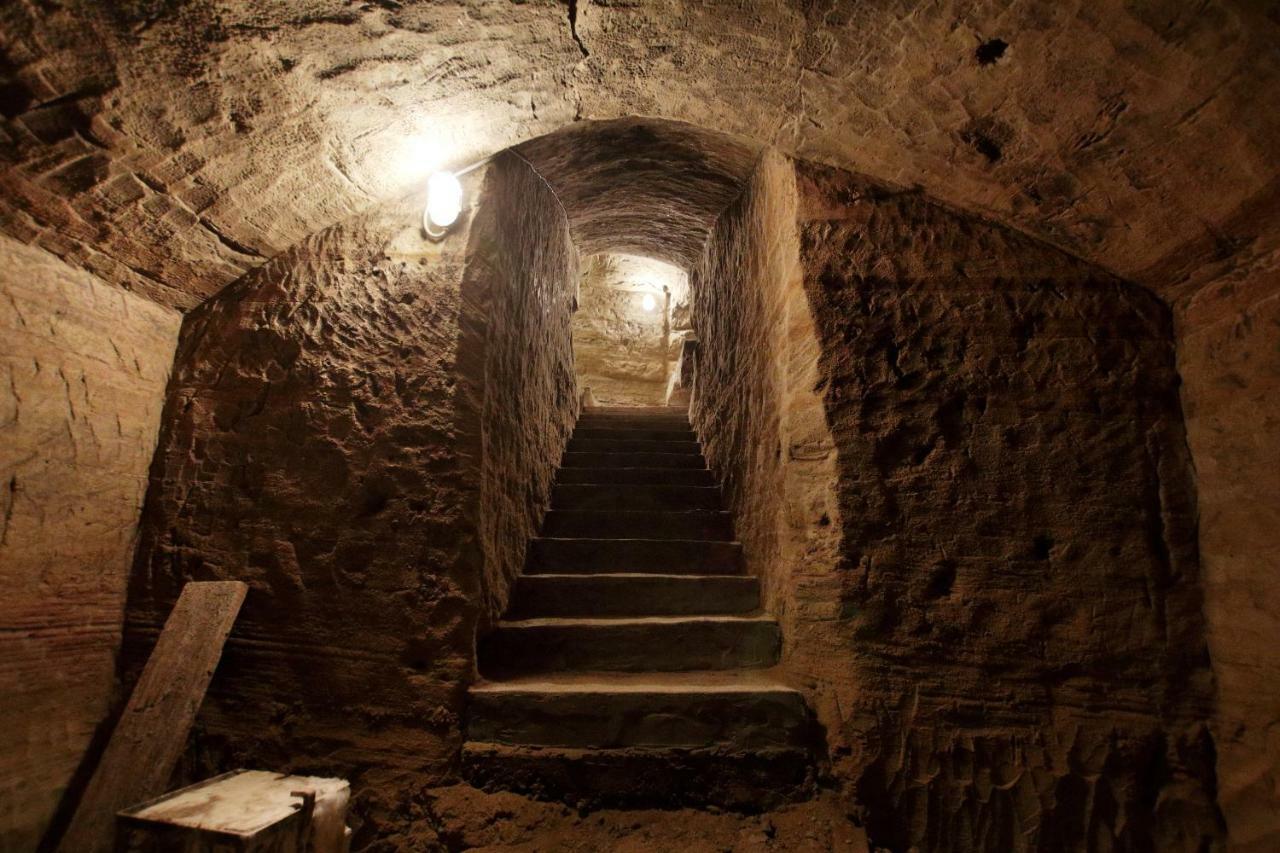 La Rocca Di Efisio Aparthotel Costigliole d'Asti Ngoại thất bức ảnh