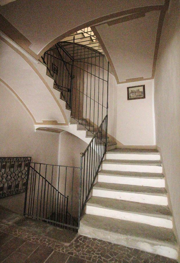 La Rocca Di Efisio Aparthotel Costigliole d'Asti Ngoại thất bức ảnh