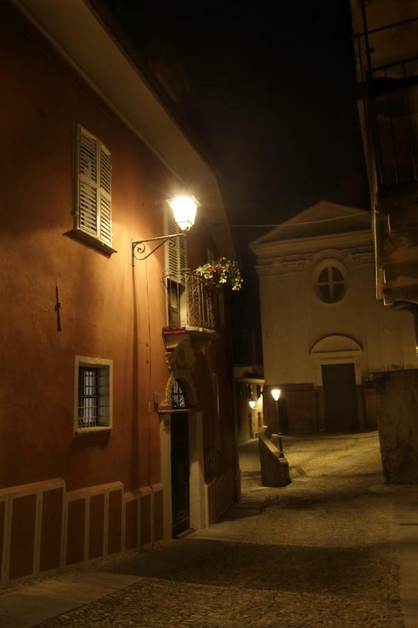 La Rocca Di Efisio Aparthotel Costigliole d'Asti Ngoại thất bức ảnh