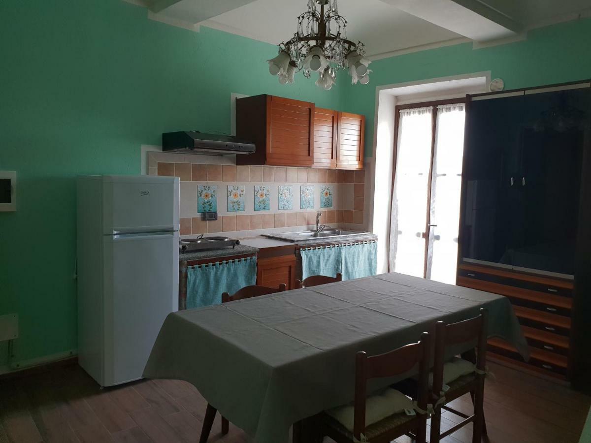 La Rocca Di Efisio Aparthotel Costigliole d'Asti Ngoại thất bức ảnh