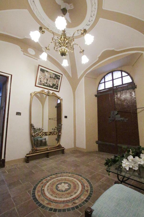La Rocca Di Efisio Aparthotel Costigliole d'Asti Ngoại thất bức ảnh